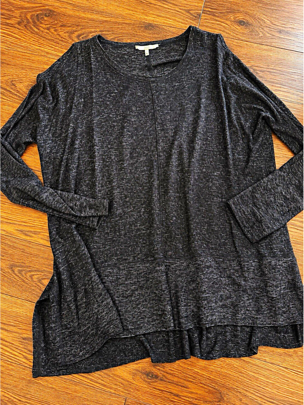 BKE Women’s Gray Solid Knit Round Neck Long Sleeve Pullover Top Size M